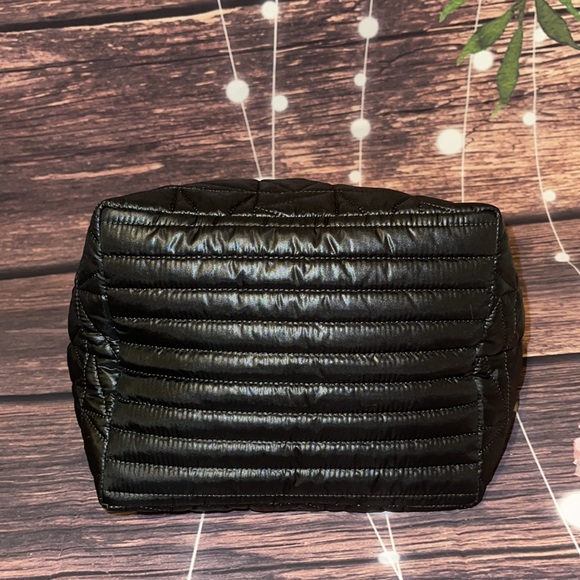 🖤MICHAEL KORS 🖤 WINNIE BLACK QUILTED SMALL TOTE - Picture 10 of 12